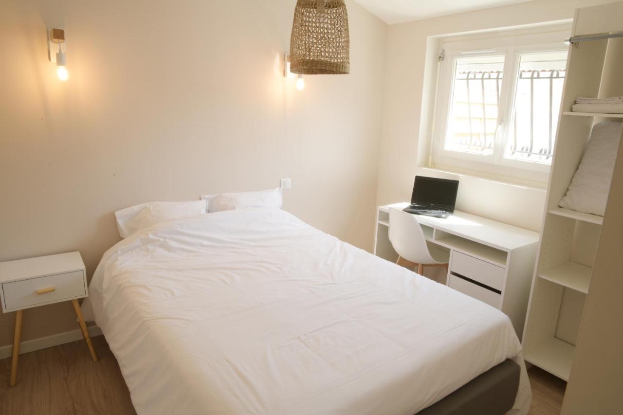 앙굴렘 T2 - 28M2 Avec Cour Et Stationnement, Wifi Et Linge Fournis 아파트 외부 사진