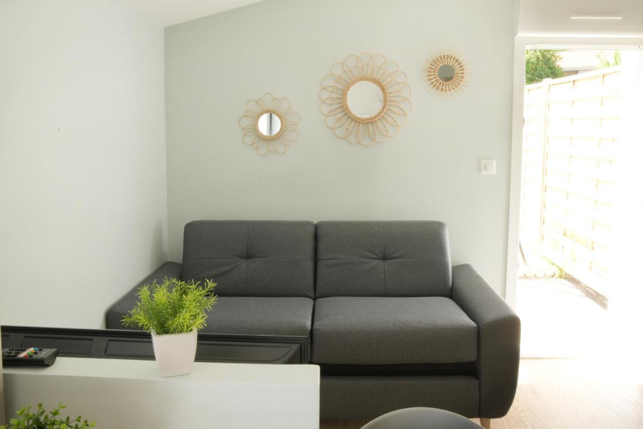 앙굴렘 T2 - 28M2 Avec Cour Et Stationnement, Wifi Et Linge Fournis 아파트 외부 사진