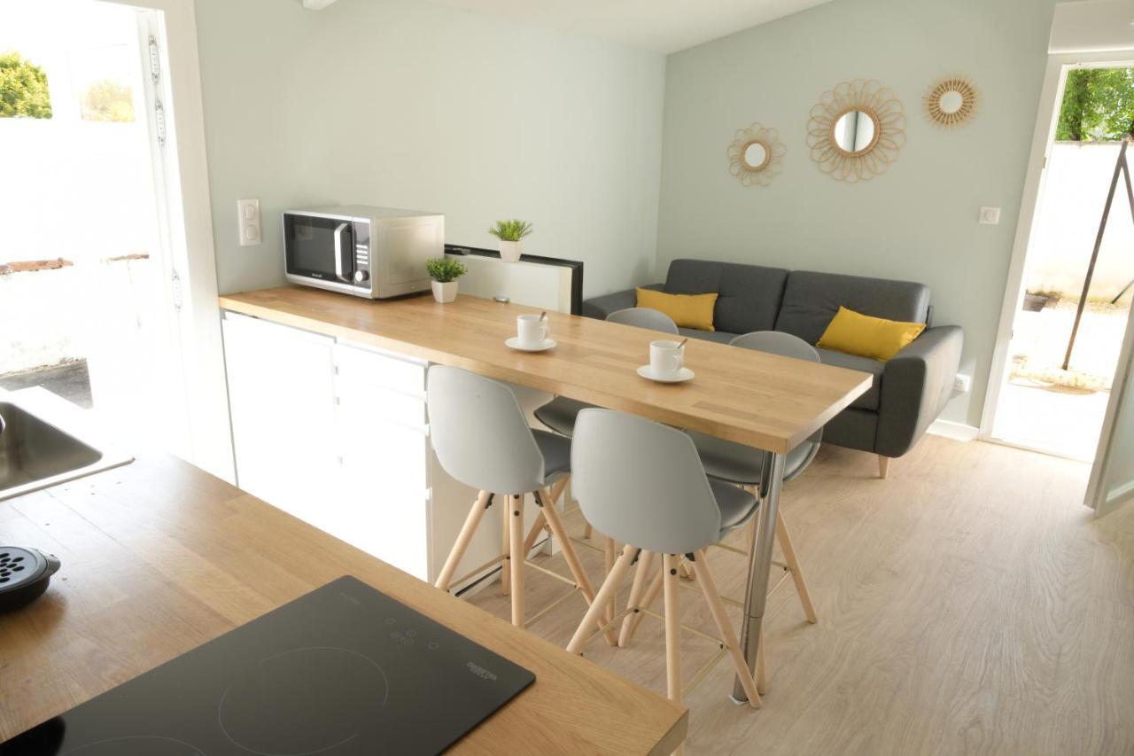 앙굴렘 T2 - 28M2 Avec Cour Et Stationnement, Wifi Et Linge Fournis 아파트 외부 사진