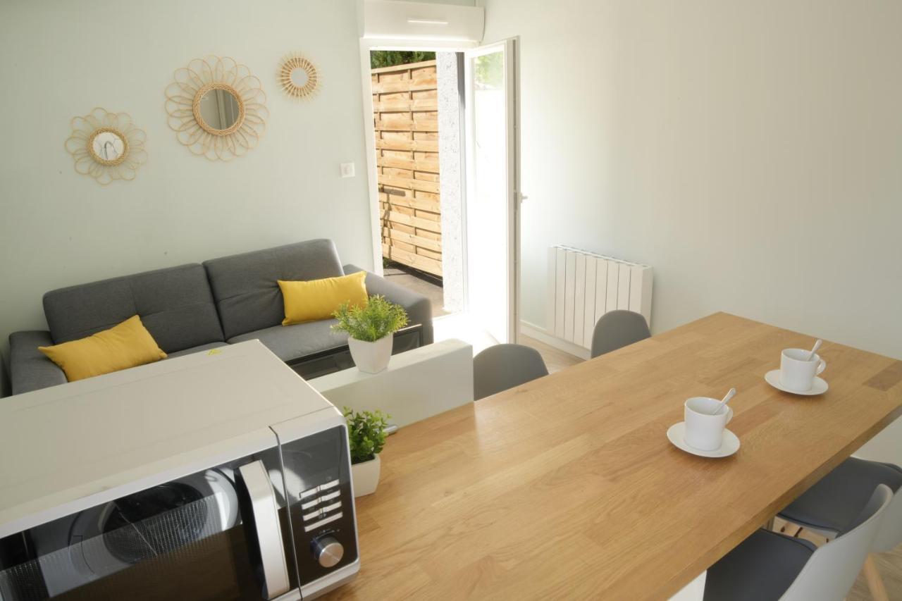앙굴렘 T2 - 28M2 Avec Cour Et Stationnement, Wifi Et Linge Fournis 아파트 외부 사진